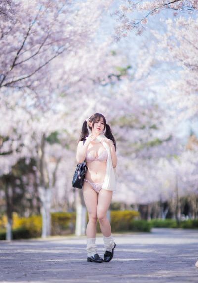 年轻的妈妈未删减