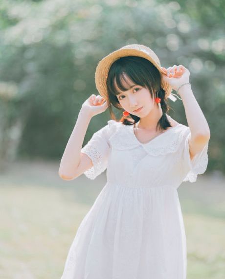 下面有根棒棒糖