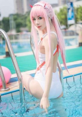 丰满的女教师