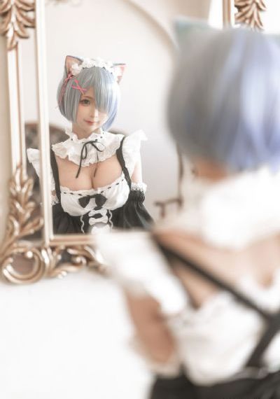 电车摩女