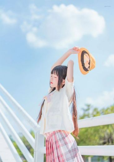 年轻漂亮小少妇理论片视频